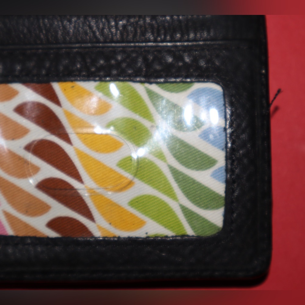 FOSSIL Olivia Checkbook Frame Kiss Lock Closure Black Leather Clutch - Picture 7 of 8